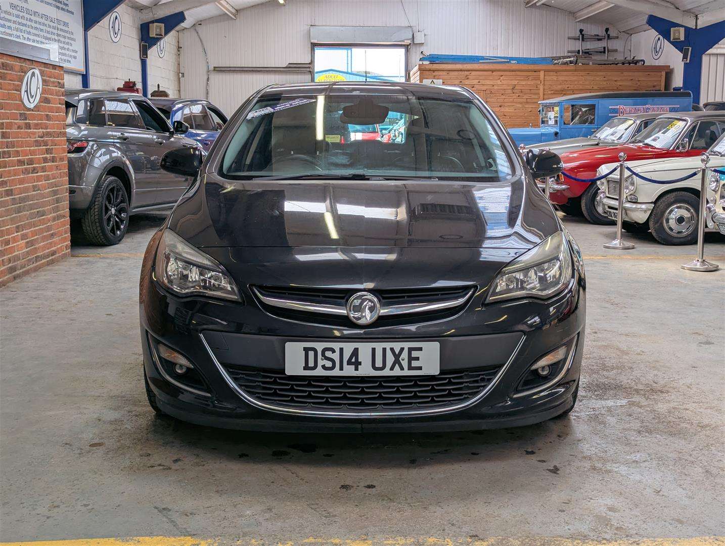 <p>2014 VAUXHALL ASTRA ELITE AUTO</p>