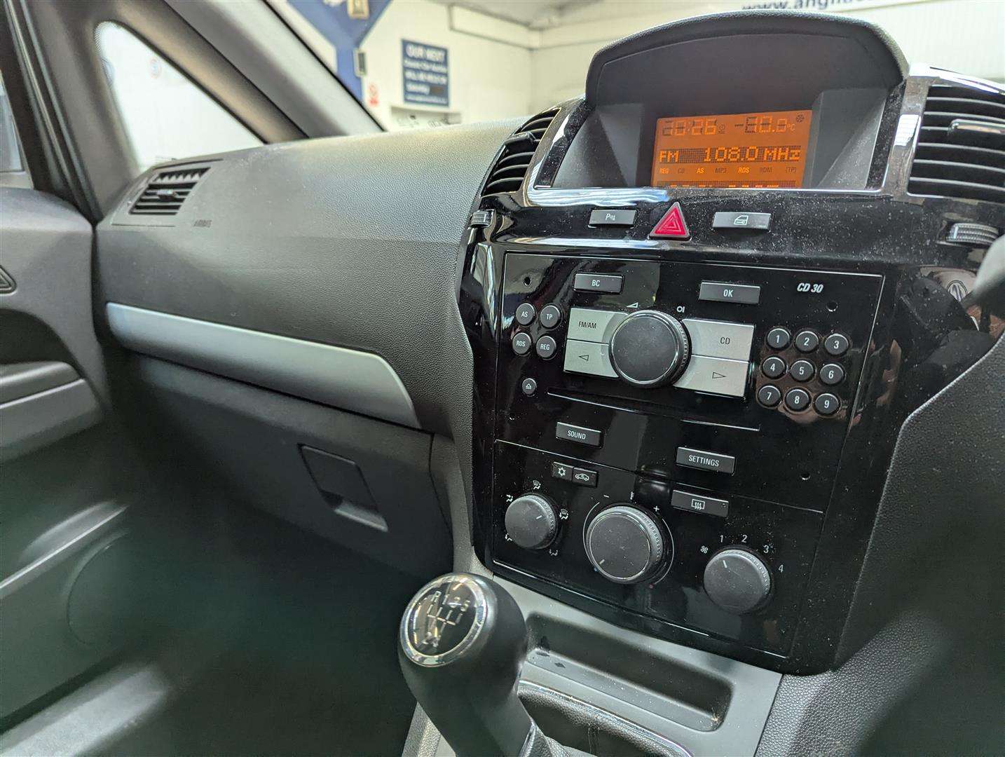 <p>2011 VAUXHALL ZAFIRA EXCLUSIV</p>
