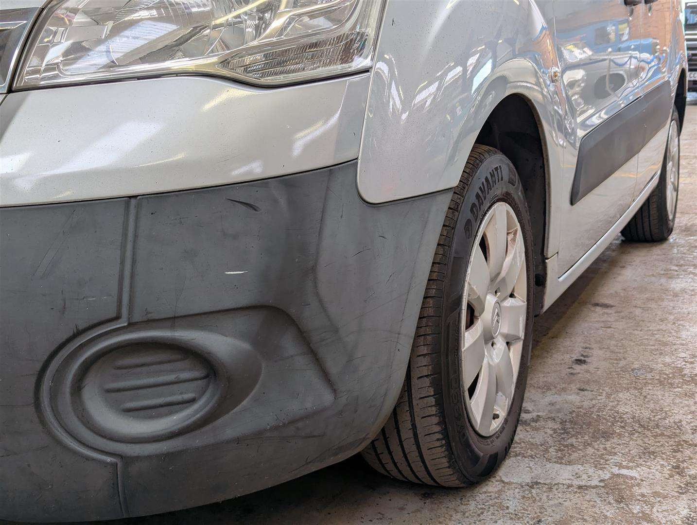 <p>2011 CITROEN BERLINGO 850 EN-PRISE HDI</p>