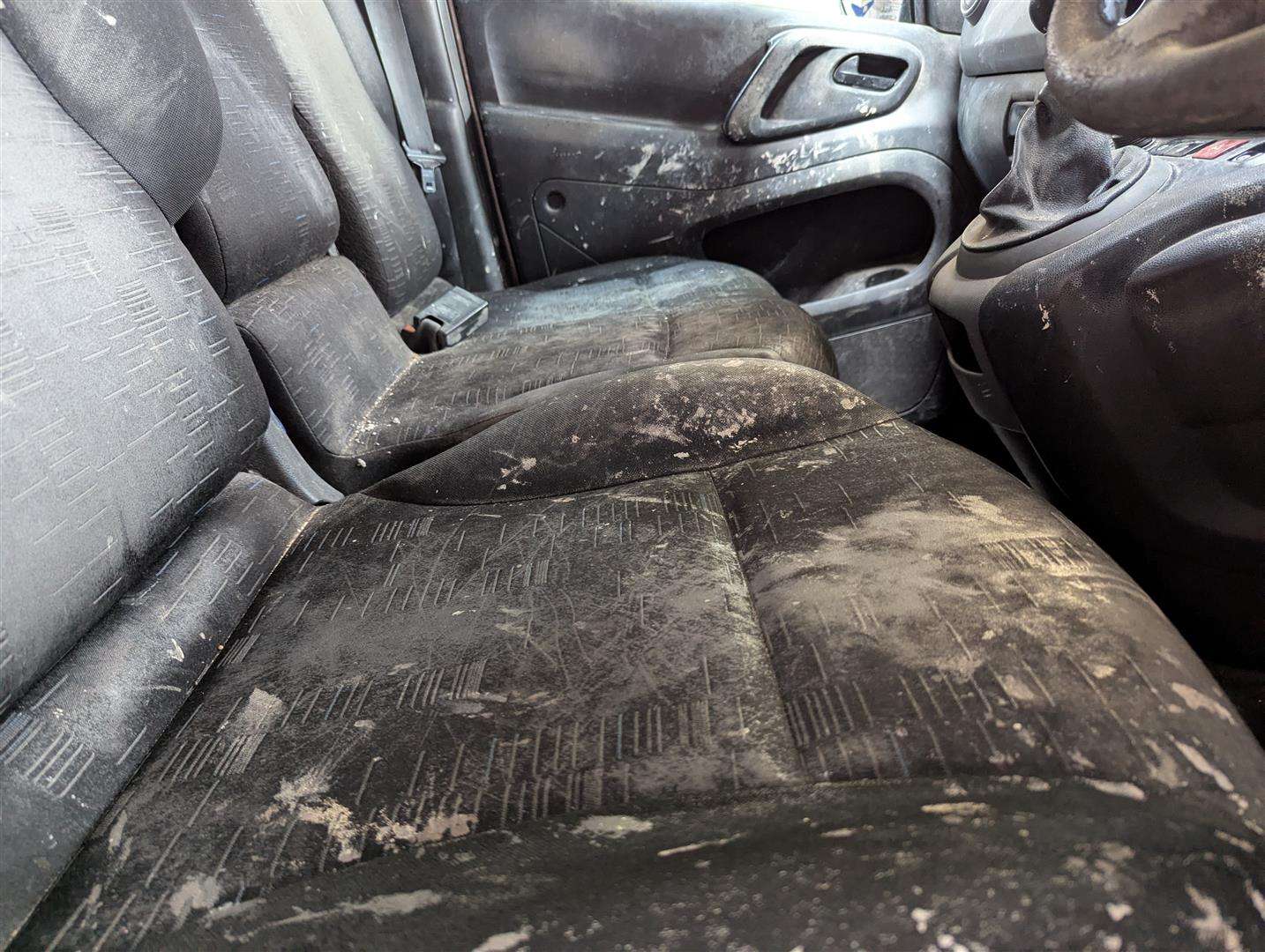 <p>2011 CITROEN BERLINGO 850 EN-PRISE HDI</p>