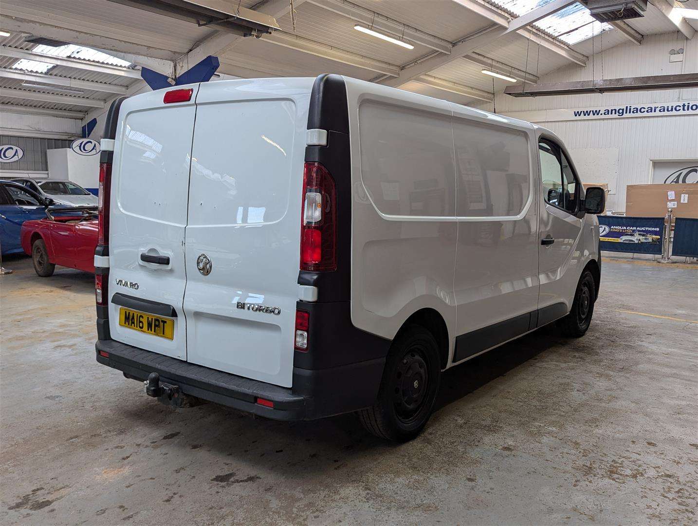 <p>2016 VAUXHALL VIVARO 2700 BT CDTI ECOFL</p>