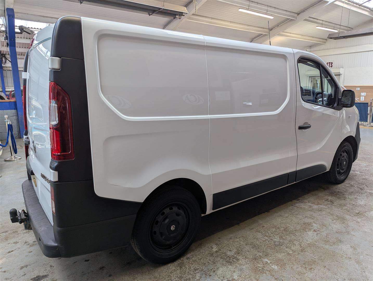 <p>2016 VAUXHALL VIVARO 2700 BT CDTI ECOFL</p>