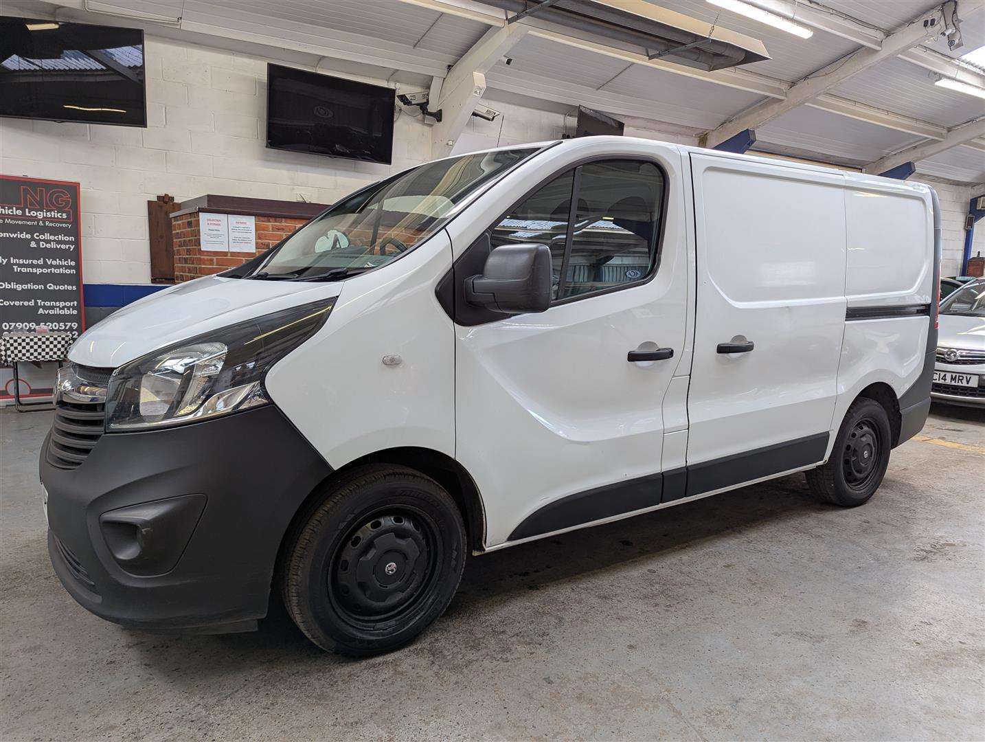 <p>2016 VAUXHALL VIVARO 2700 BT CDTI ECOFL</p>