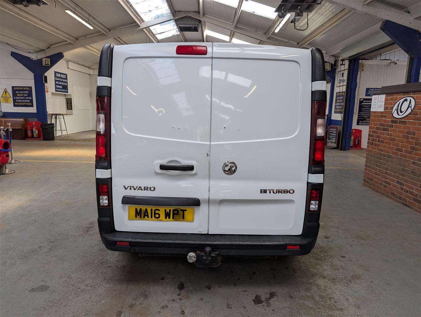 <p>2016 VAUXHALL VIVARO 2700 BT CDTI ECOFL</p>