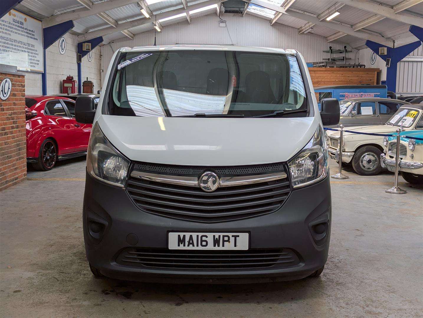 <p>2016 VAUXHALL VIVARO 2700 BT CDTI ECOFL</p>