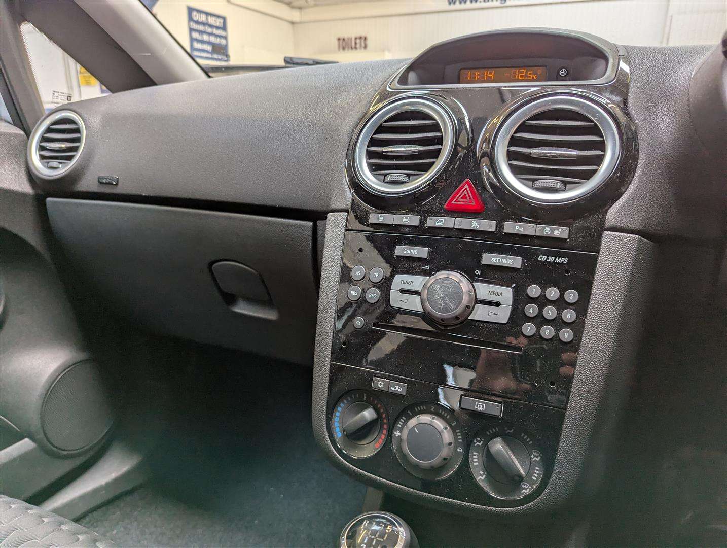 <p>2014 VAUXHALL CORSA SE</p>