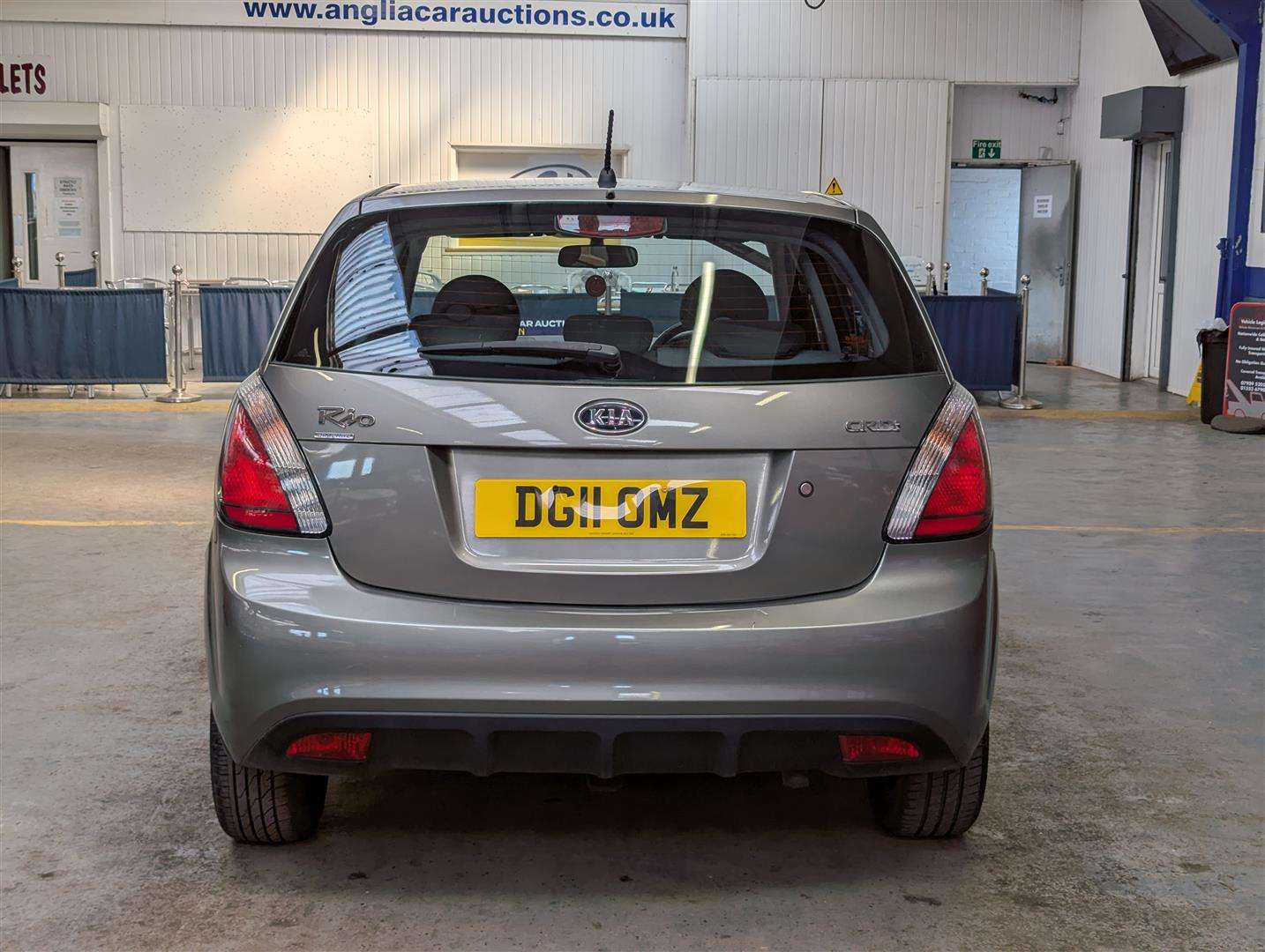<p>2011 KIA RIO GRAPHITE CRDI</p>