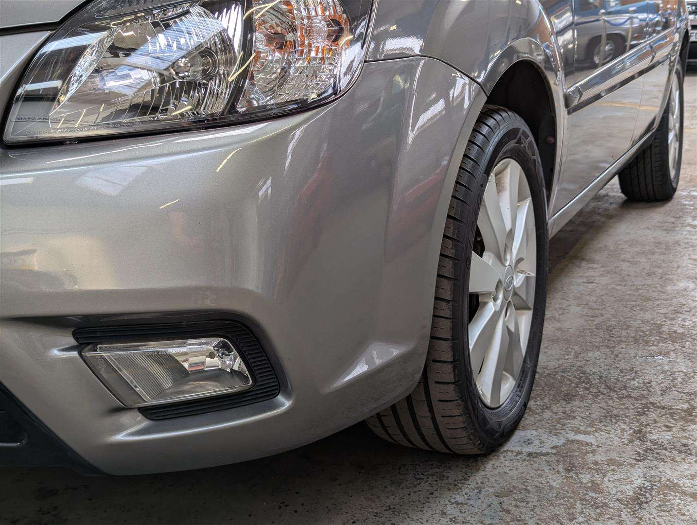 <p>2011 KIA RIO GRAPHITE CRDI</p>