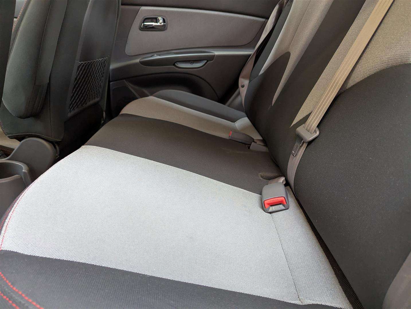 <p>2011 KIA RIO GRAPHITE CRDI</p>