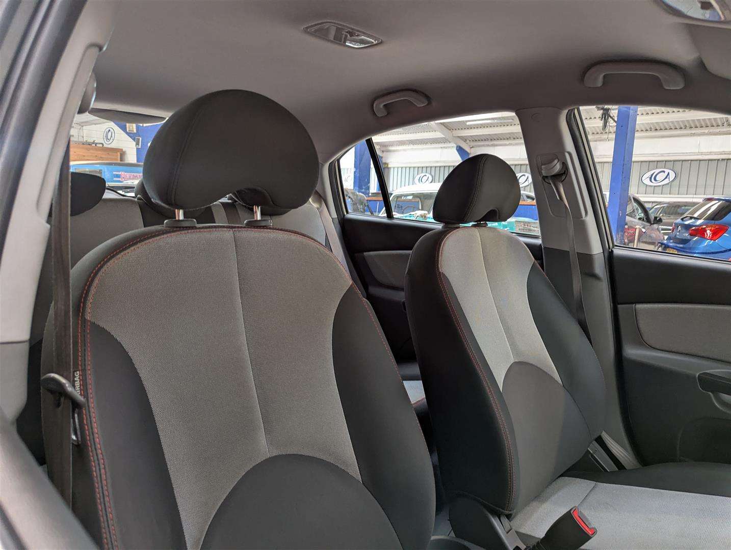 <p>2011 KIA RIO GRAPHITE CRDI</p>
