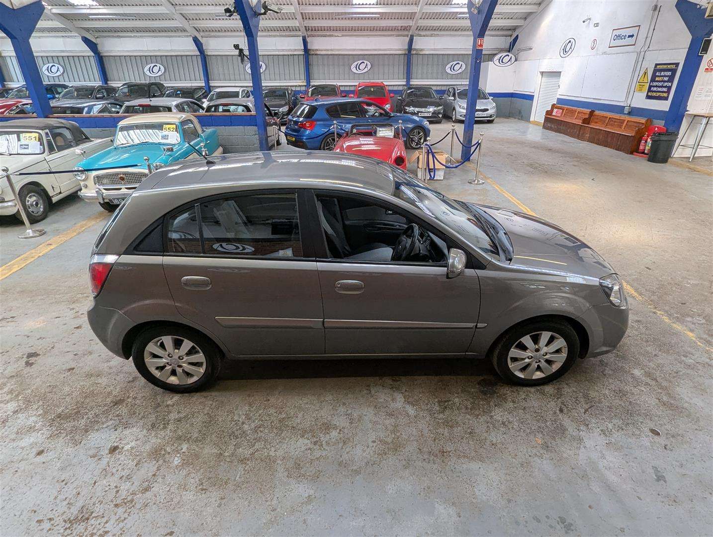 <p>2011 KIA RIO GRAPHITE CRDI</p>
