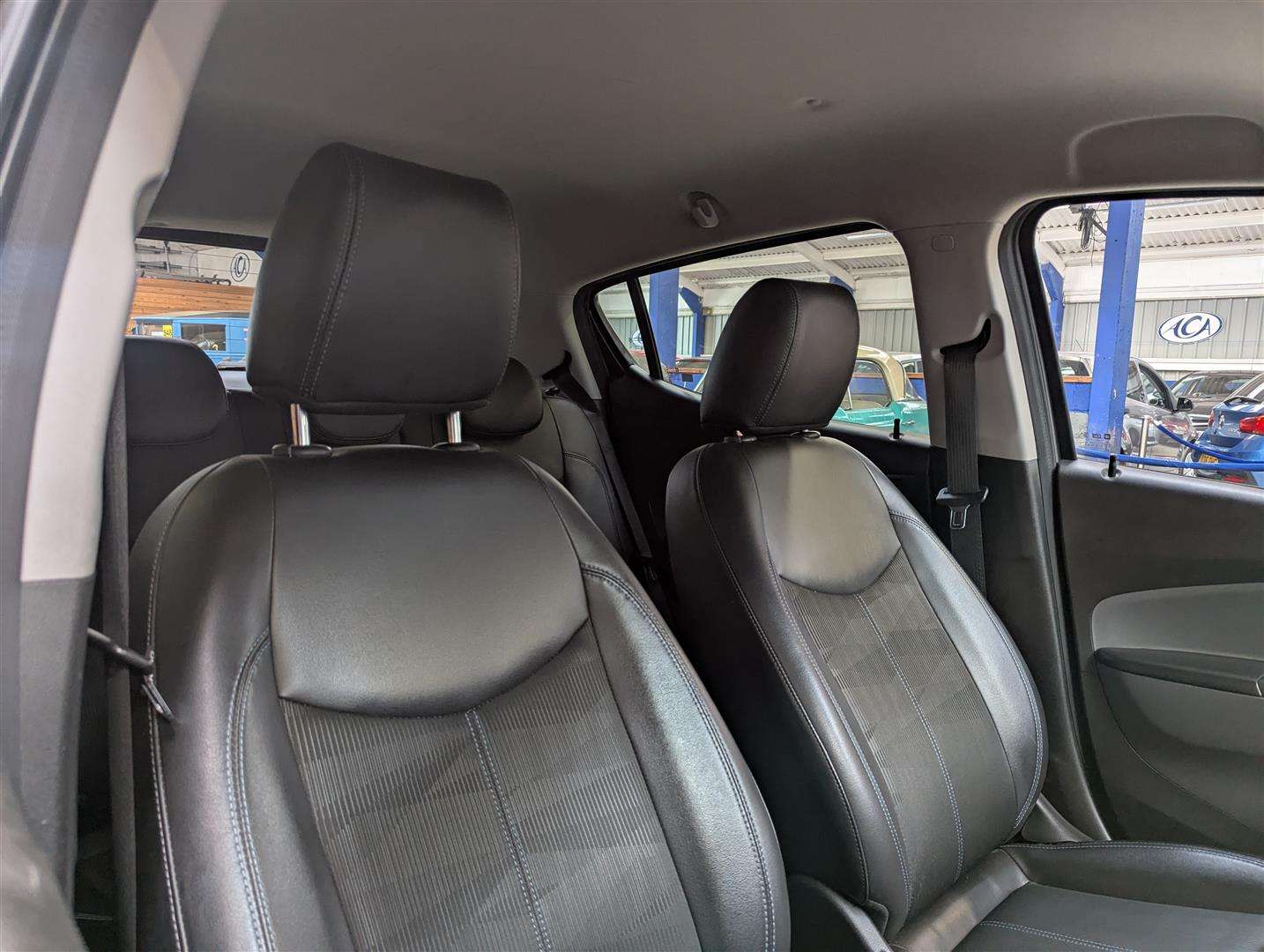 <p>2015 VAUXHALL VIVA SL</p>