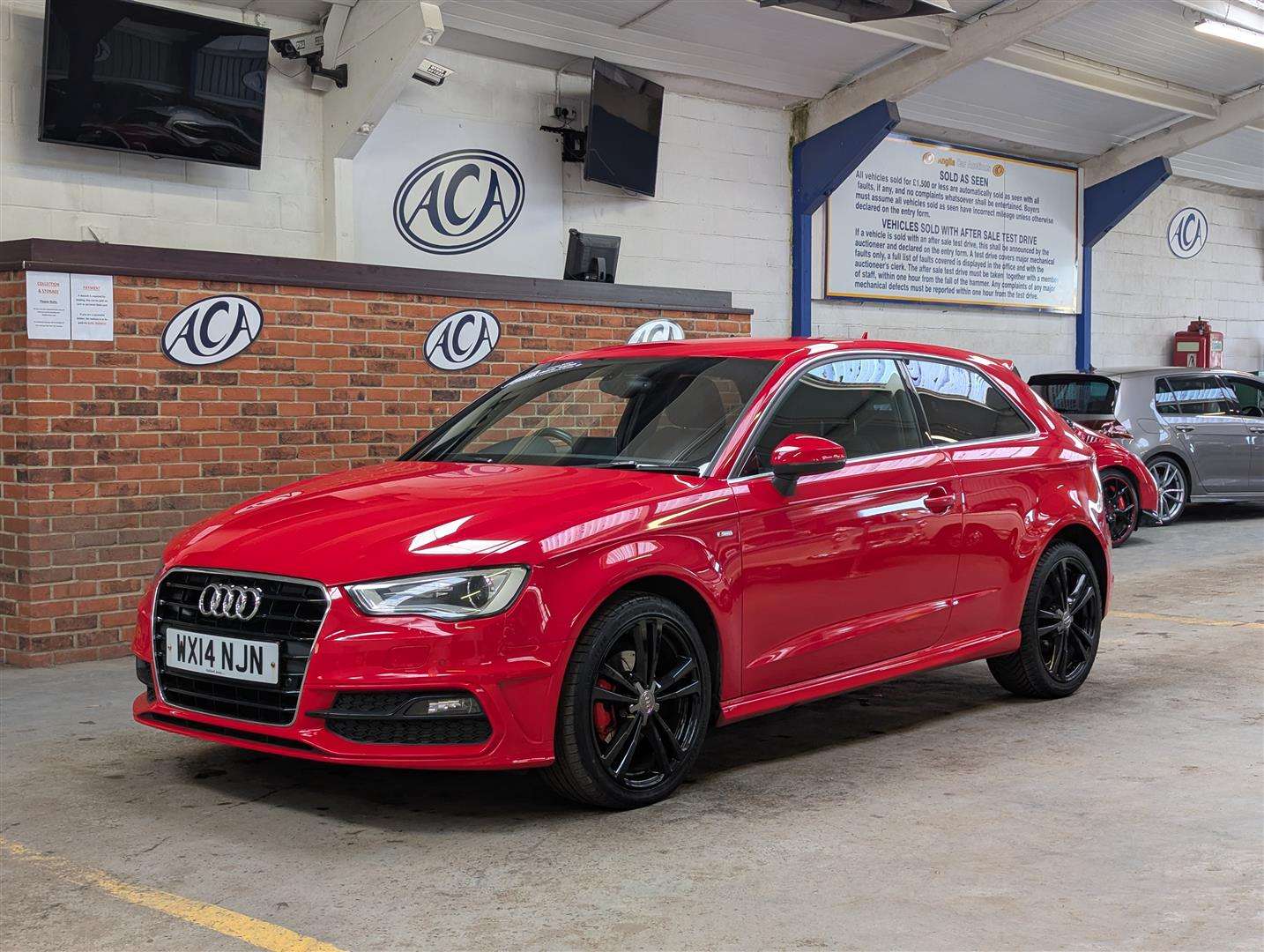 <p>2014 AUDI A3 S LINE TFSI</p>
