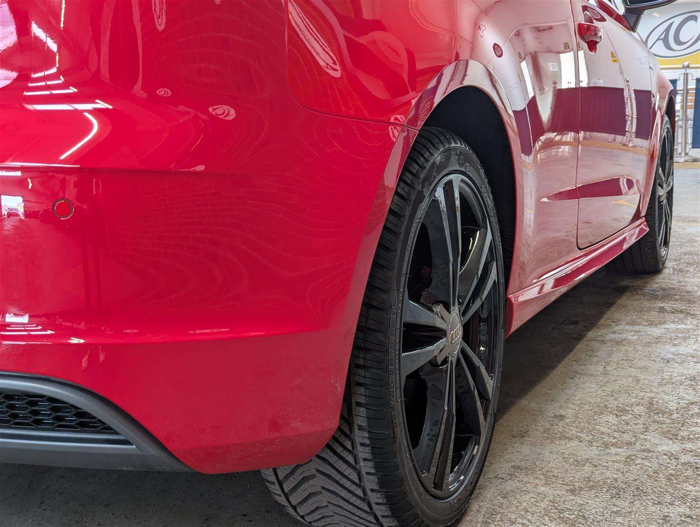 <p>2014 AUDI A3 S LINE TFSI</p>