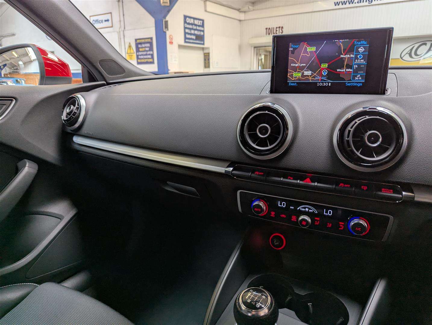 <p>2014 AUDI A3 S LINE TFSI</p>