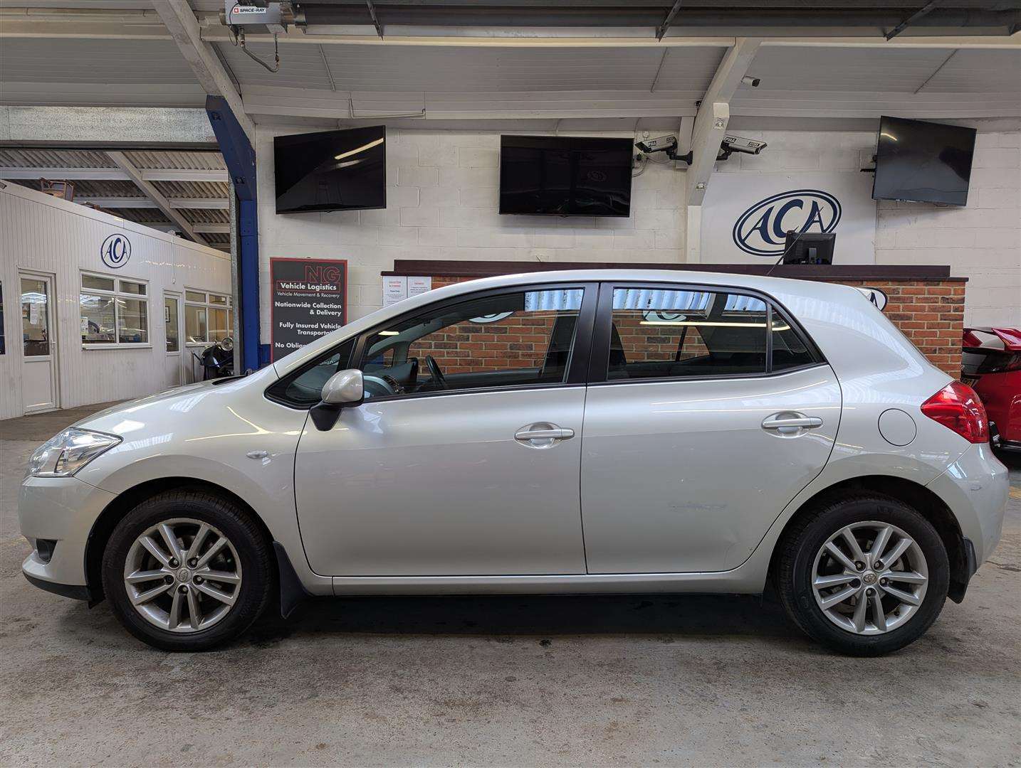 <p>2009 TOYOTA AURIS TR STOPSTART VVTI</p>