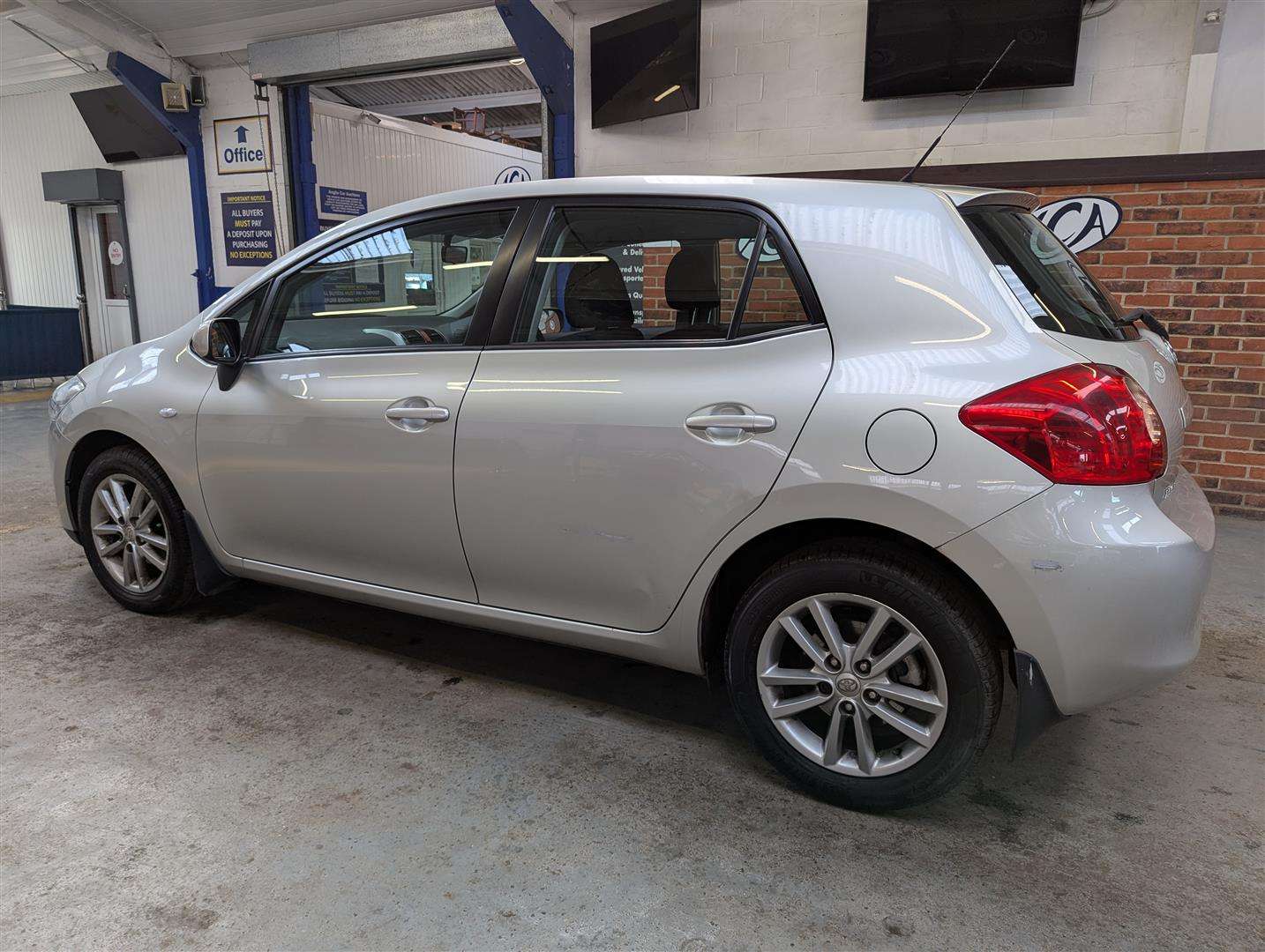 <p>2009 TOYOTA AURIS TR STOPSTART VVTI</p>