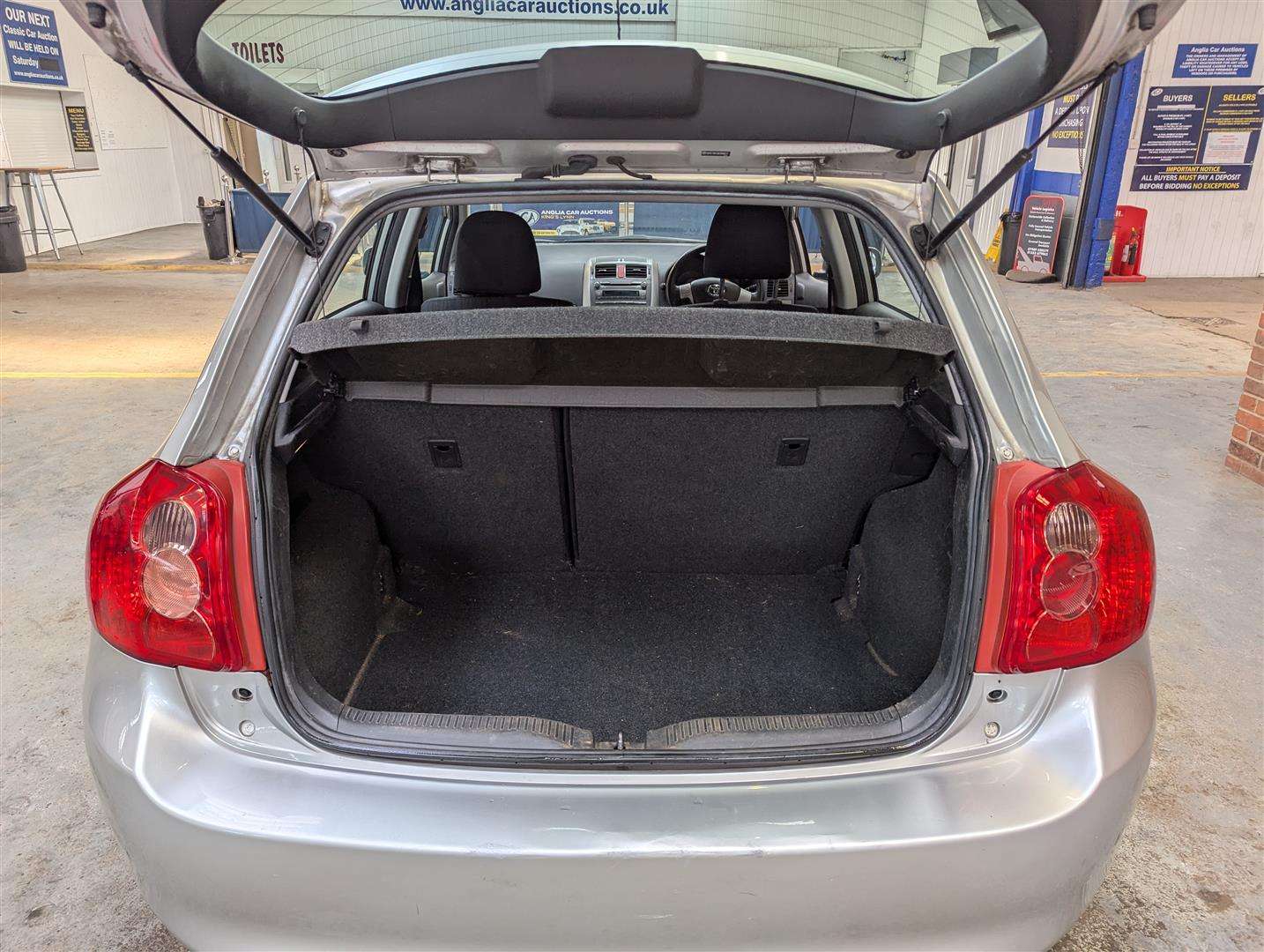<p>2009 TOYOTA AURIS TR STOPSTART VVTI</p>