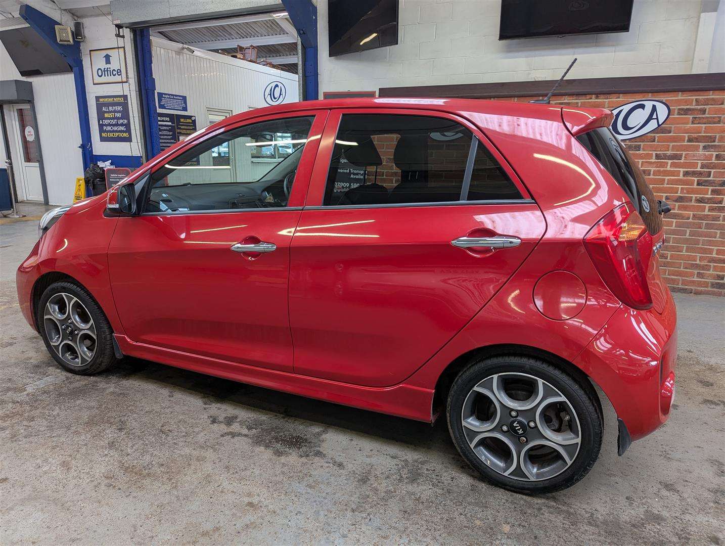 <p>2016 KIA PICANTO SPORT ISG</p>