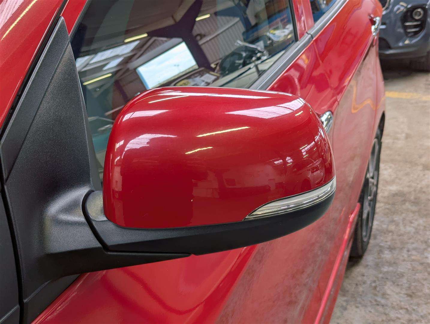 <p>2016 KIA PICANTO SPORT ISG</p>