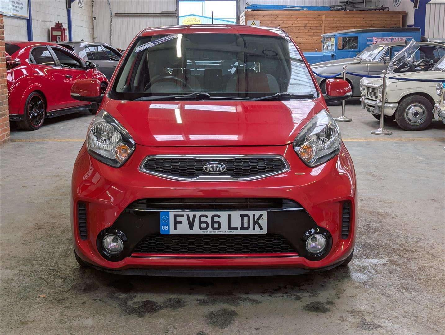 <p>2016 KIA PICANTO SPORT ISG</p>