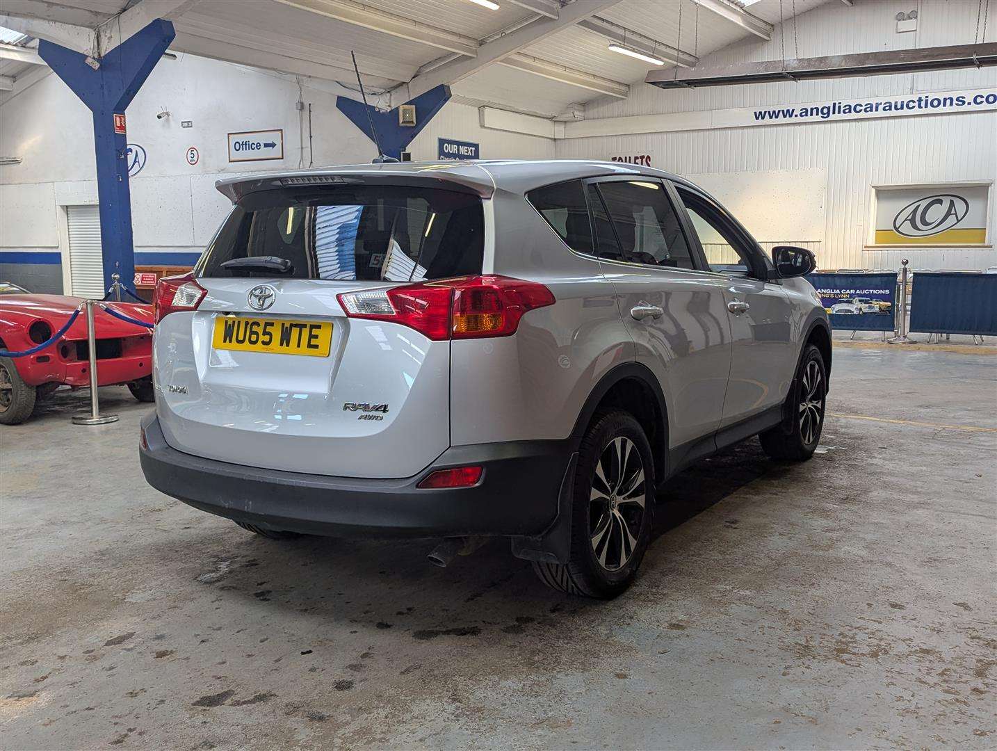 <p>2015 TOYOTA RAV4 ICON D-4D AUTO</p>