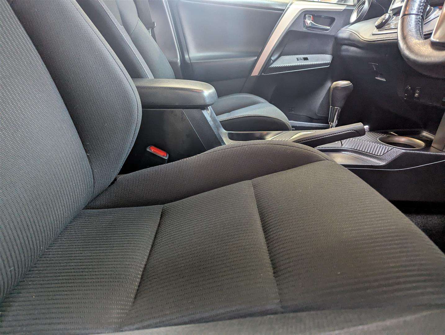 <p>2015 TOYOTA RAV4 ICON D-4D AUTO</p>