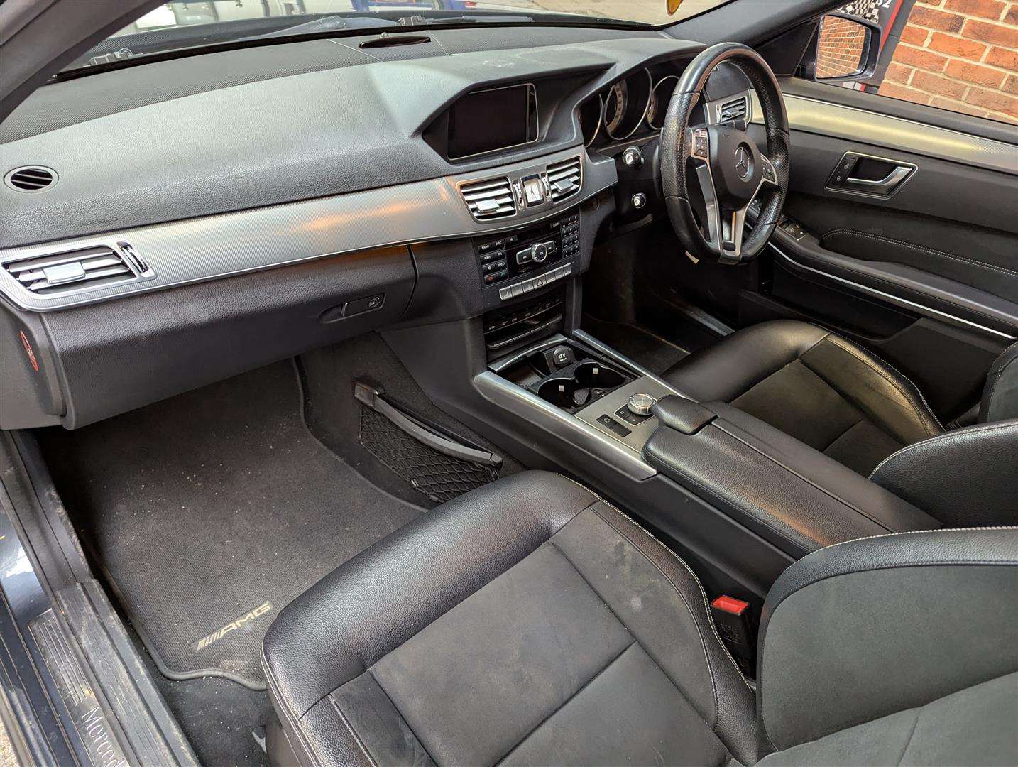 <p>2013 MERCEDES-BENZ E350 AMG SPORT BLUETEC AUTO</p>