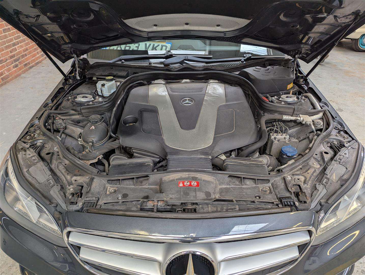 <p>2013 MERCEDES-BENZ E350 AMG SPORT BLUETEC AUTO</p>