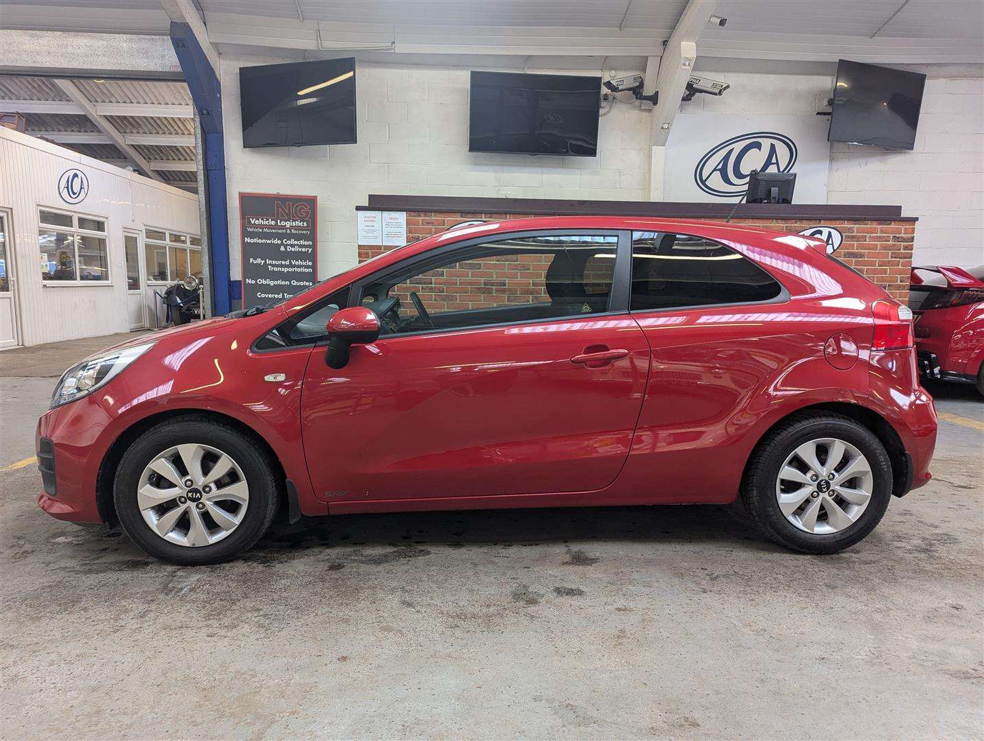 <p>2016 KIA RIO SR7</p>