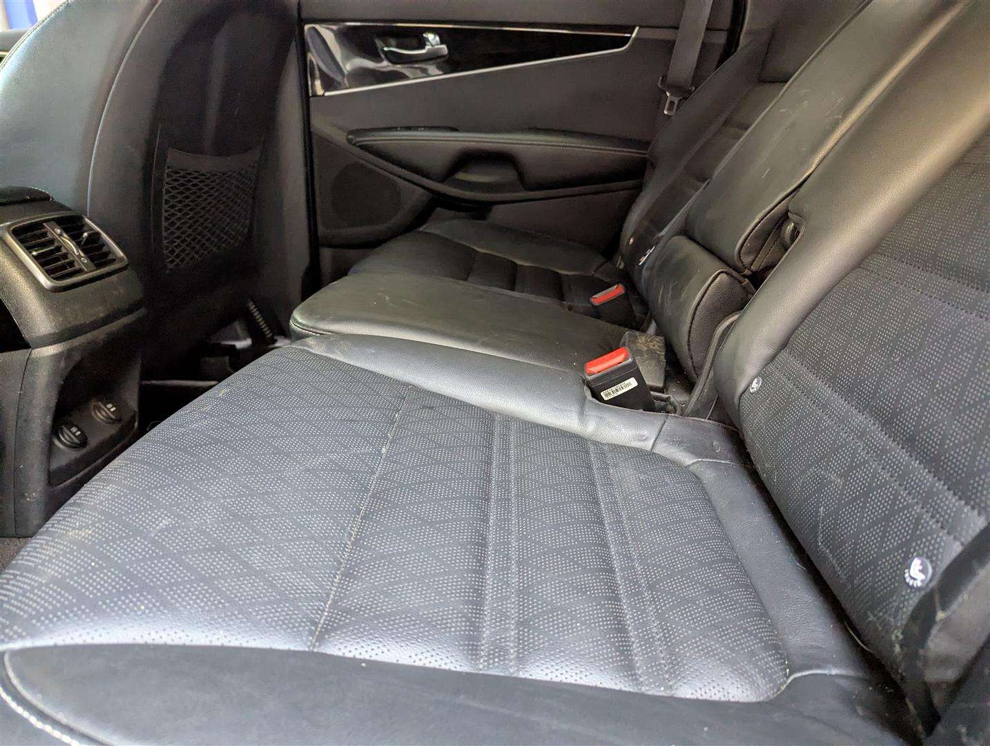 <p>2019 KIA SORENTO GT-LINE CRDI ISG</p>