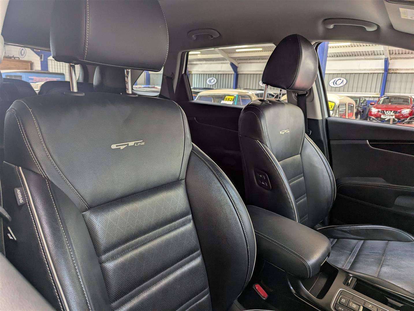 <p>2019 KIA SORENTO GT-LINE CRDI ISG</p>