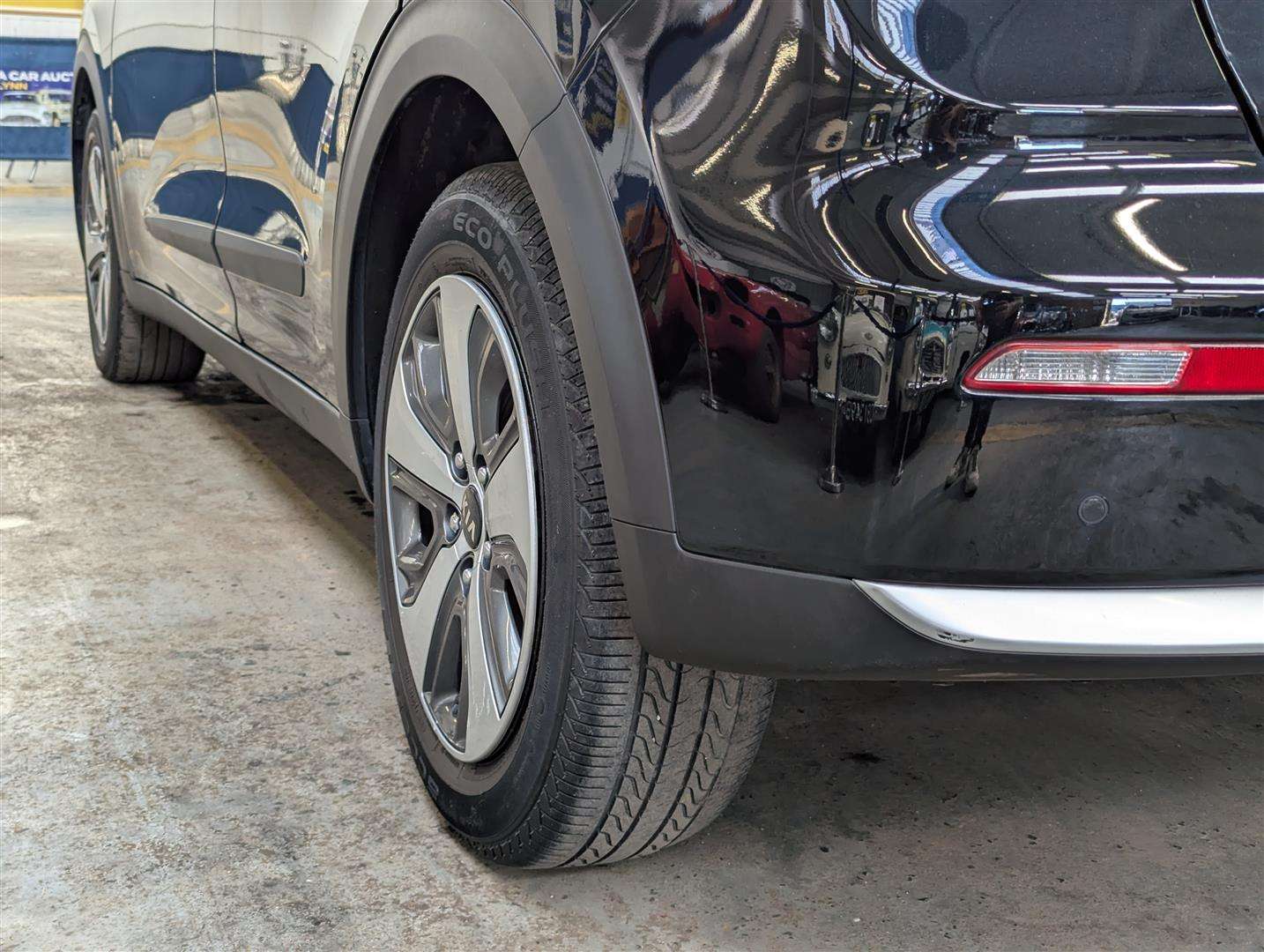 <p>2017 KIA NIRO 2 S-A</p>