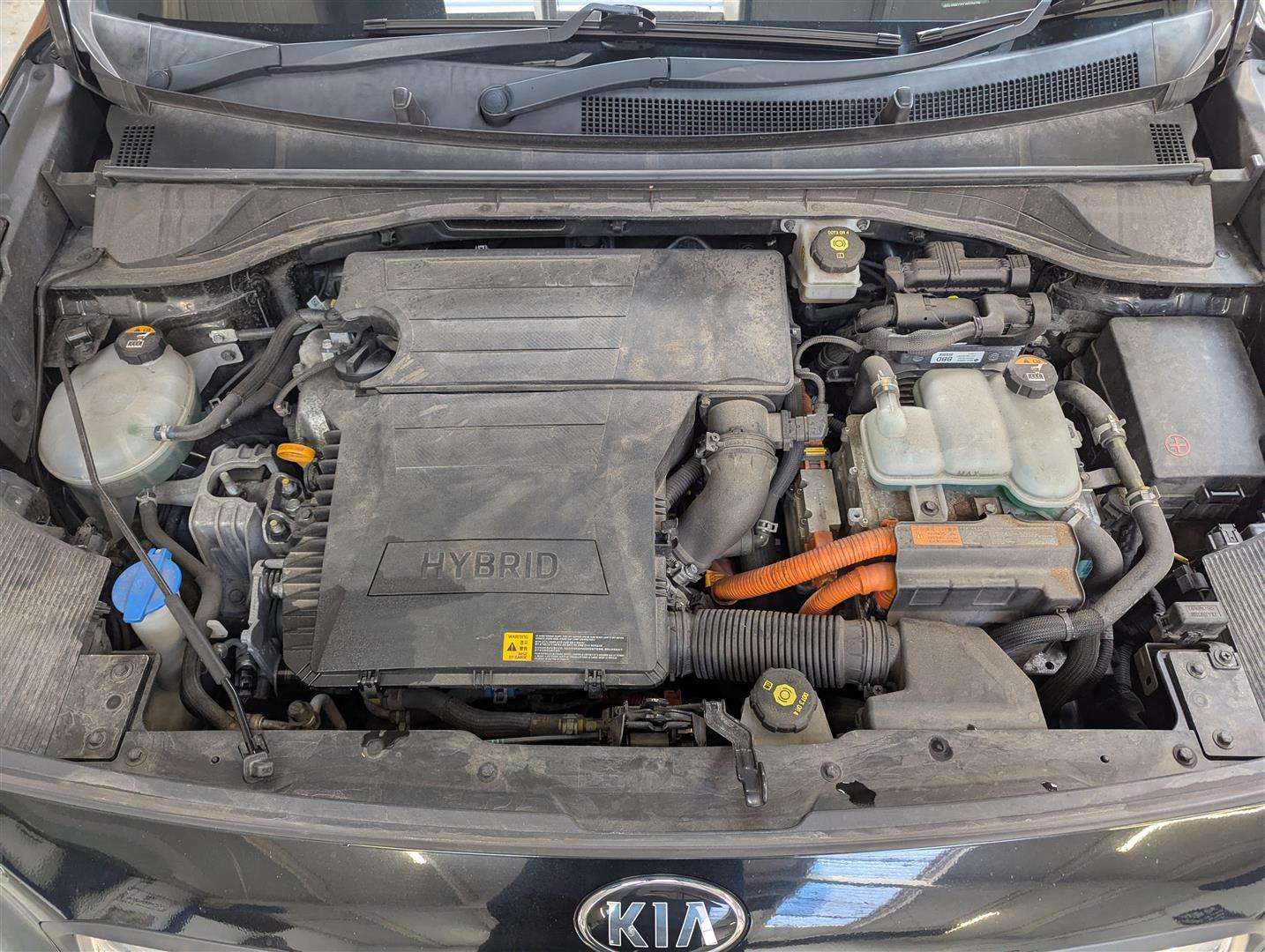 <p>2017 KIA NIRO 2 S-A</p>