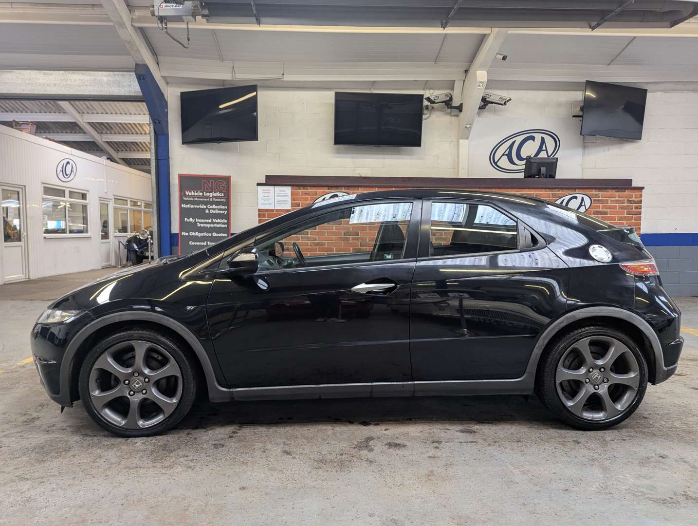 <p>2006 HONDA CIVIC EX I-VTEC</p>