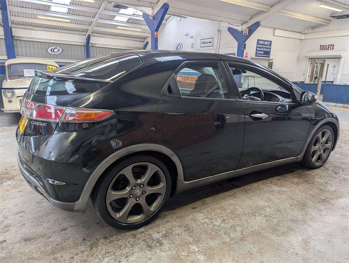<p>2006 HONDA CIVIC EX I-VTEC</p>