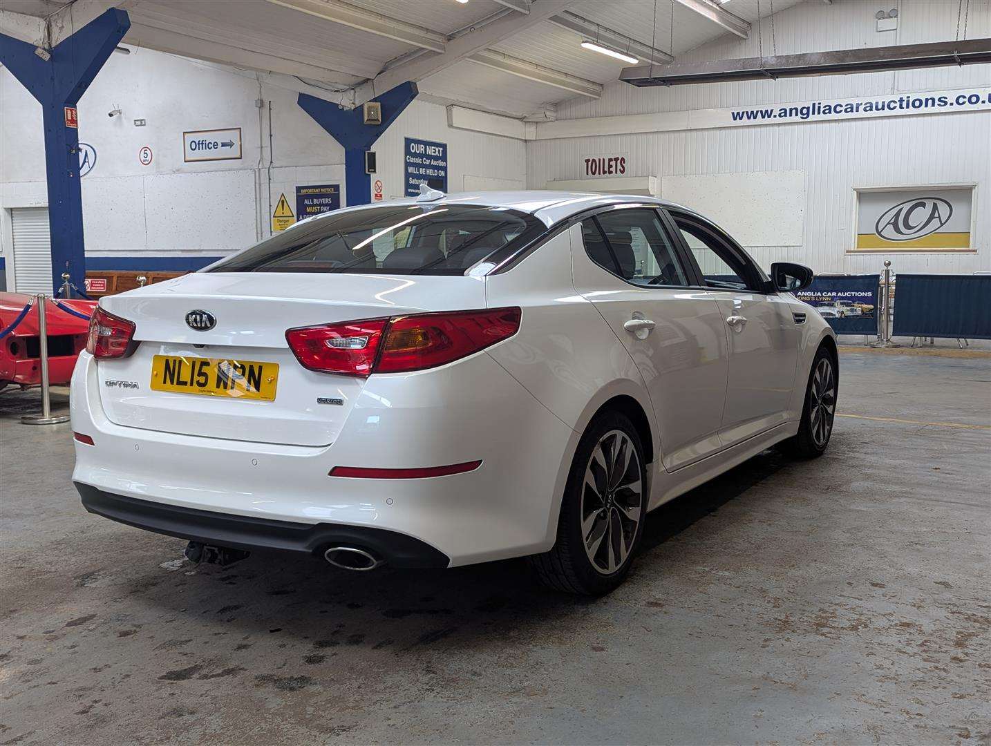 <p>2015 KIA OPTIMA 2 CRDI AUTO</p>