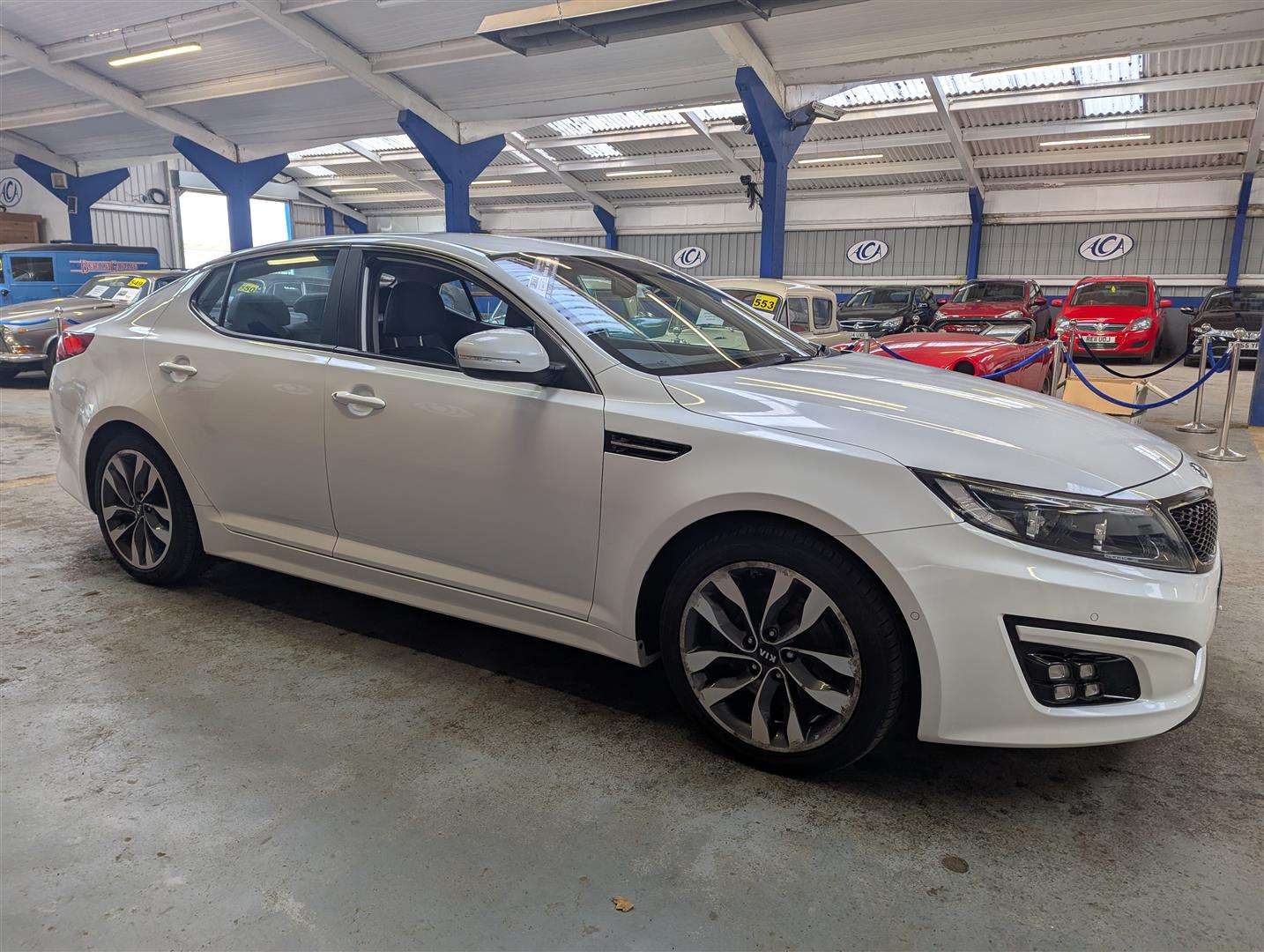 <p>2015 KIA OPTIMA 2 CRDI AUTO</p>