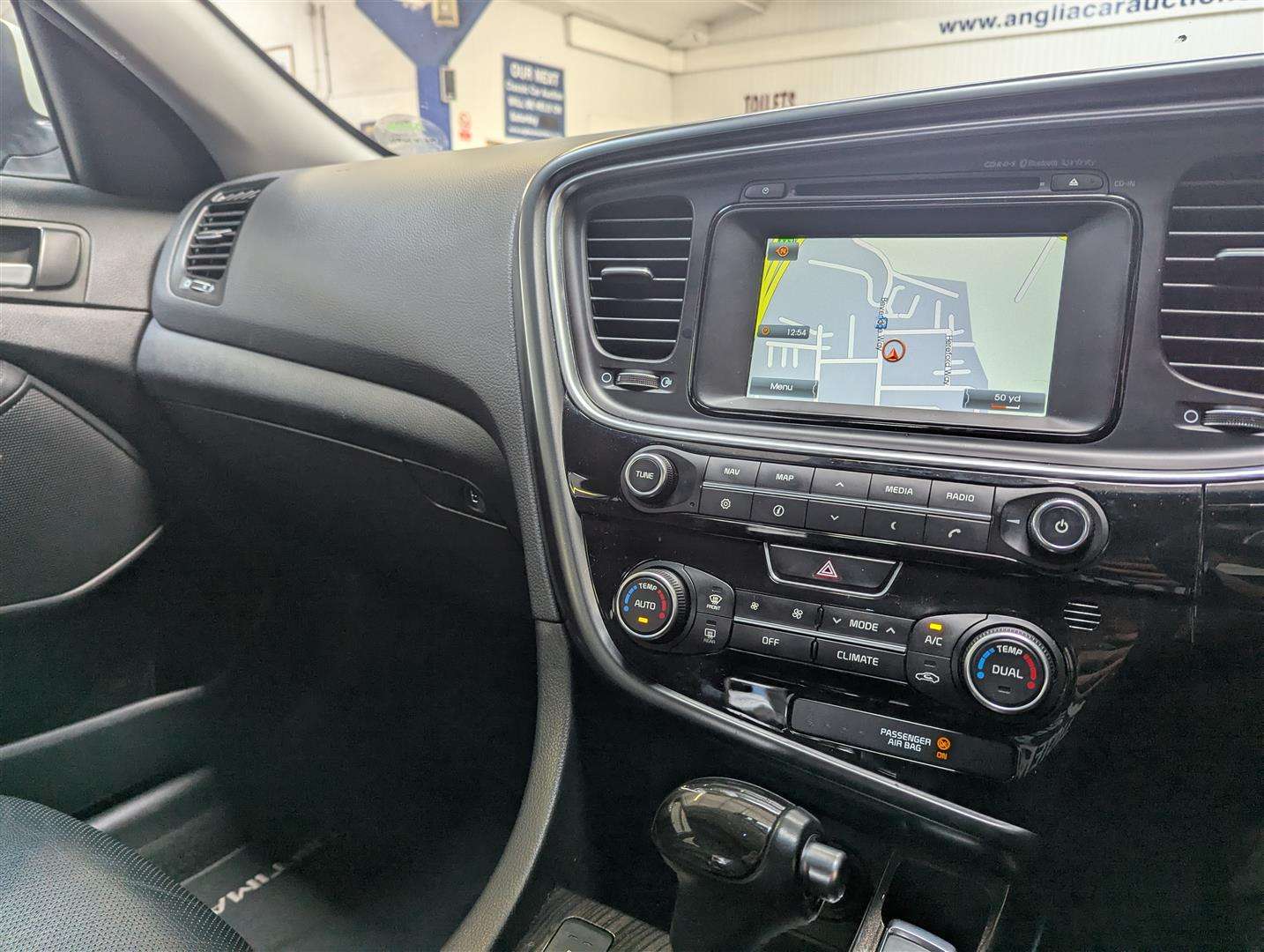 <p>2015 KIA OPTIMA 2 CRDI AUTO</p>