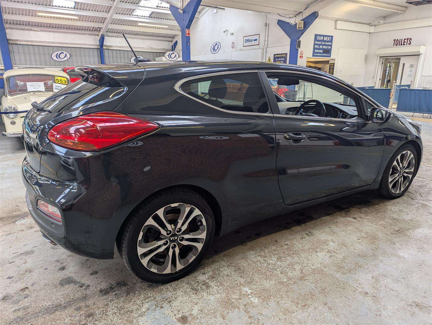 <p>2014 KIA PRO CEED SE TECH ISG CRDI</p>