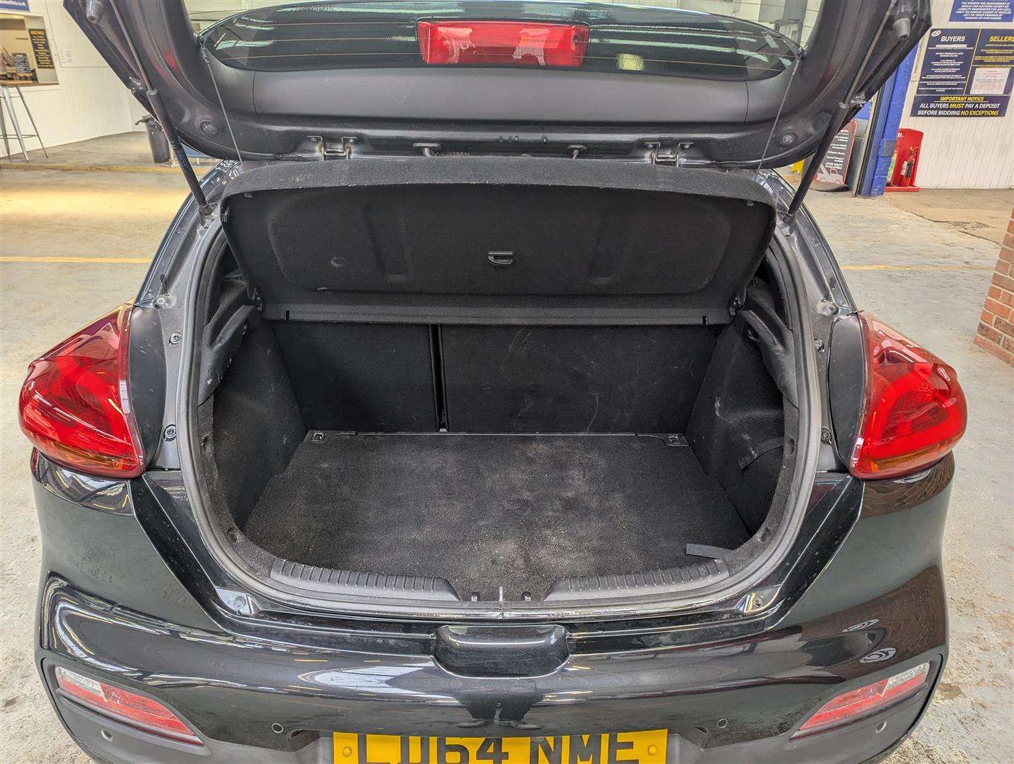 <p>2014 KIA PRO CEED SE TECH ISG CRDI</p>