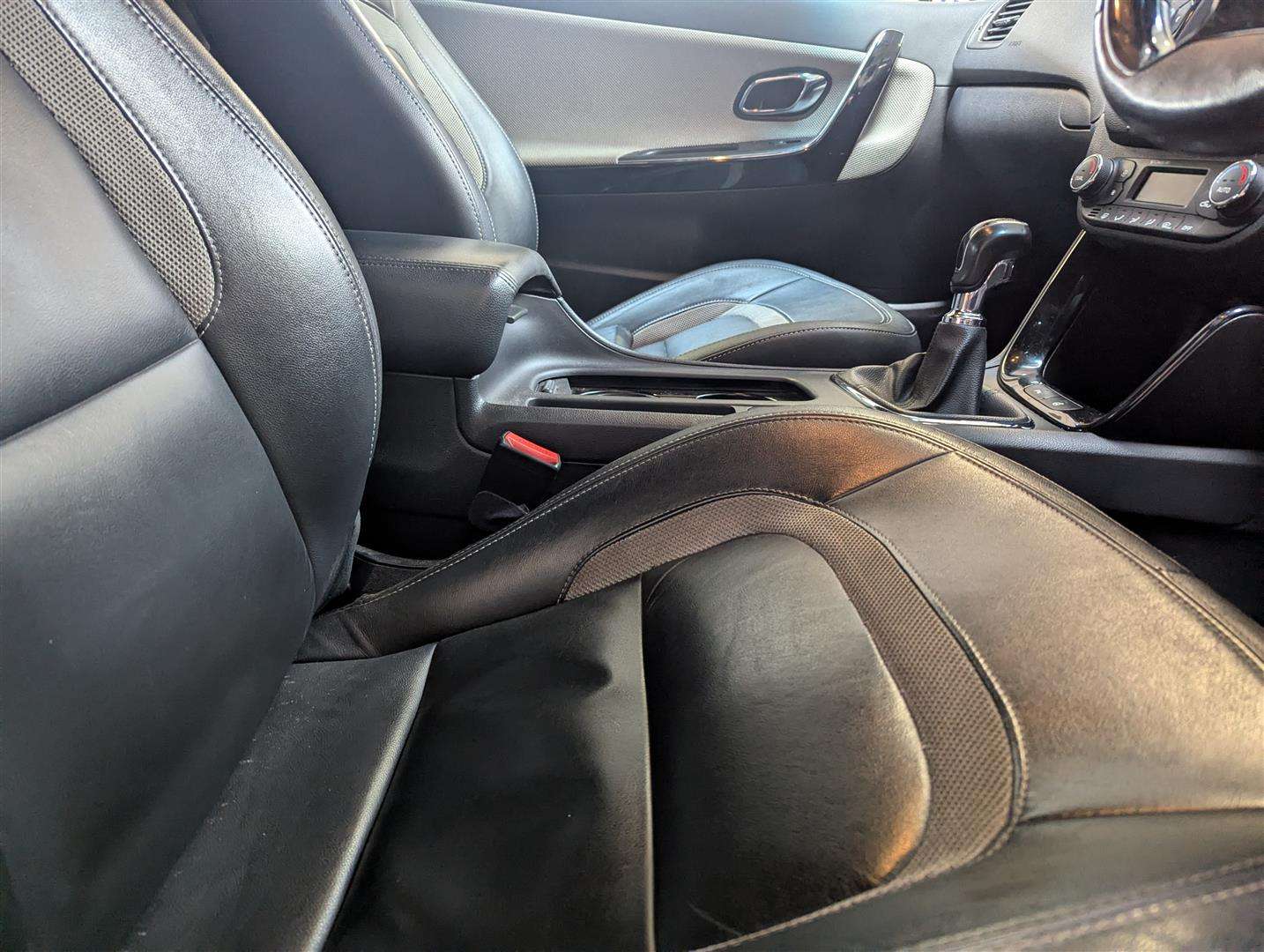 <p>2014 KIA PRO CEED SE TECH ISG CRDI</p>