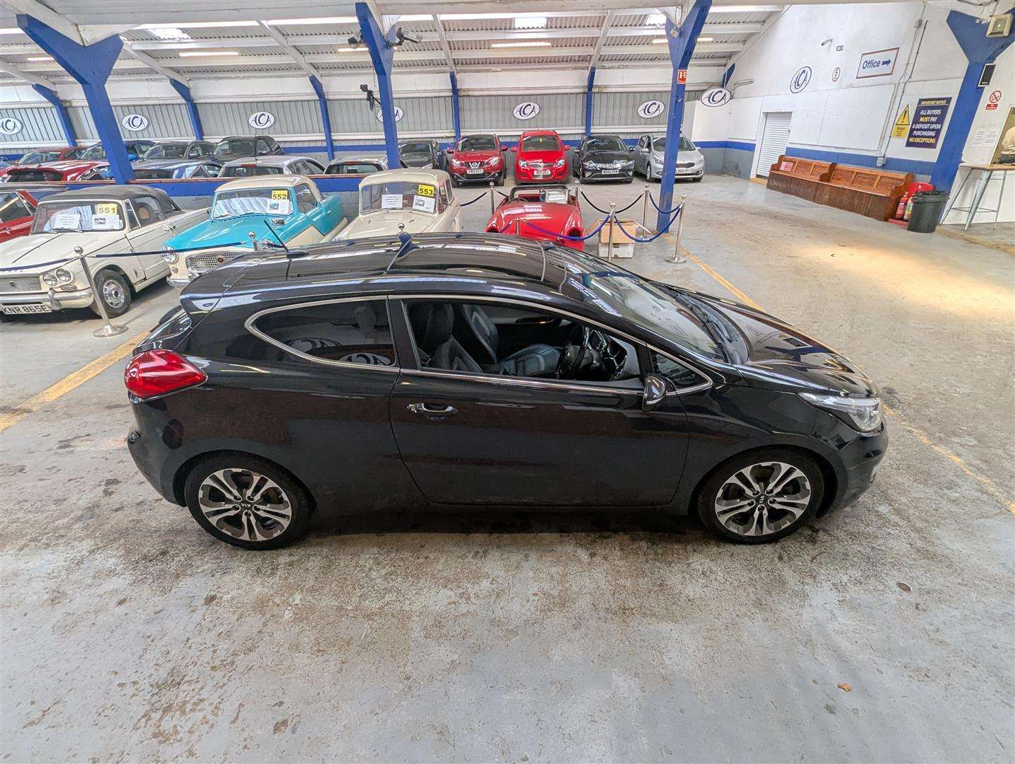 <p>2014 KIA PRO CEED SE TECH ISG CRDI</p>