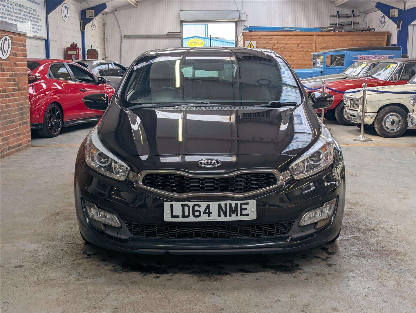 <p>2014 KIA PRO CEED SE TECH ISG CRDI</p>