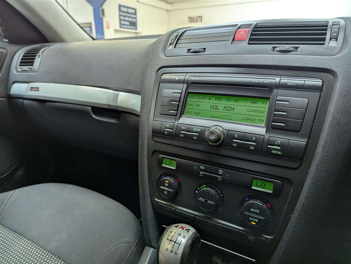 <p>2008 SKODA OCTAVIA SCOUT TDI</p>