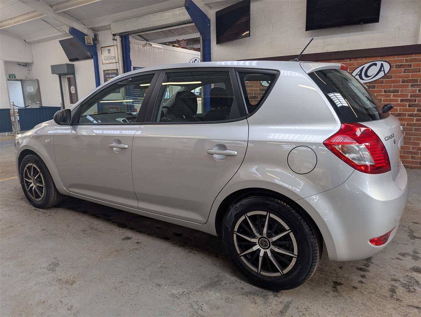 <p>2010 KIA CEED 1 AUTO</p>