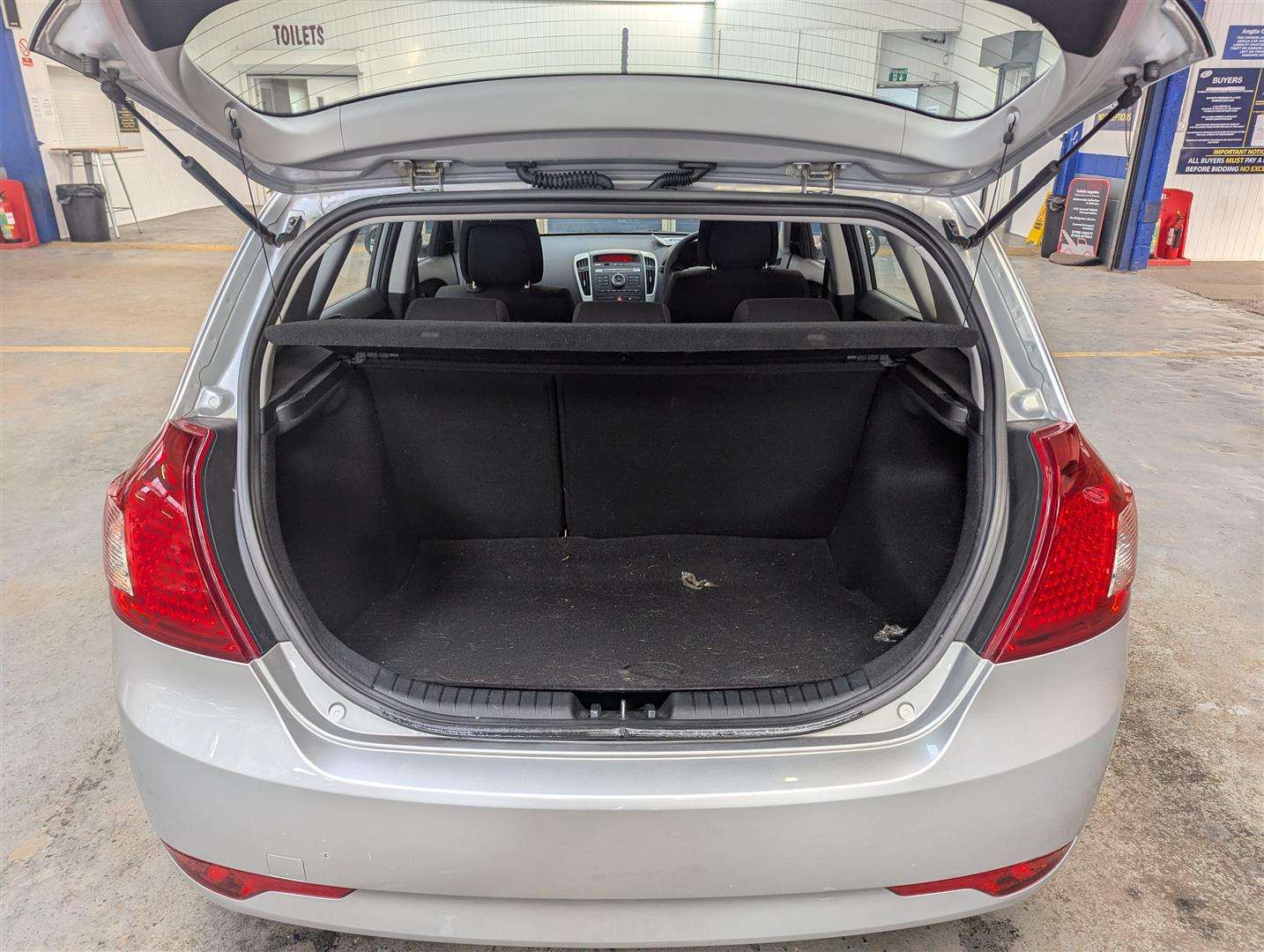 <p>2010 KIA CEED 1 AUTO</p>
