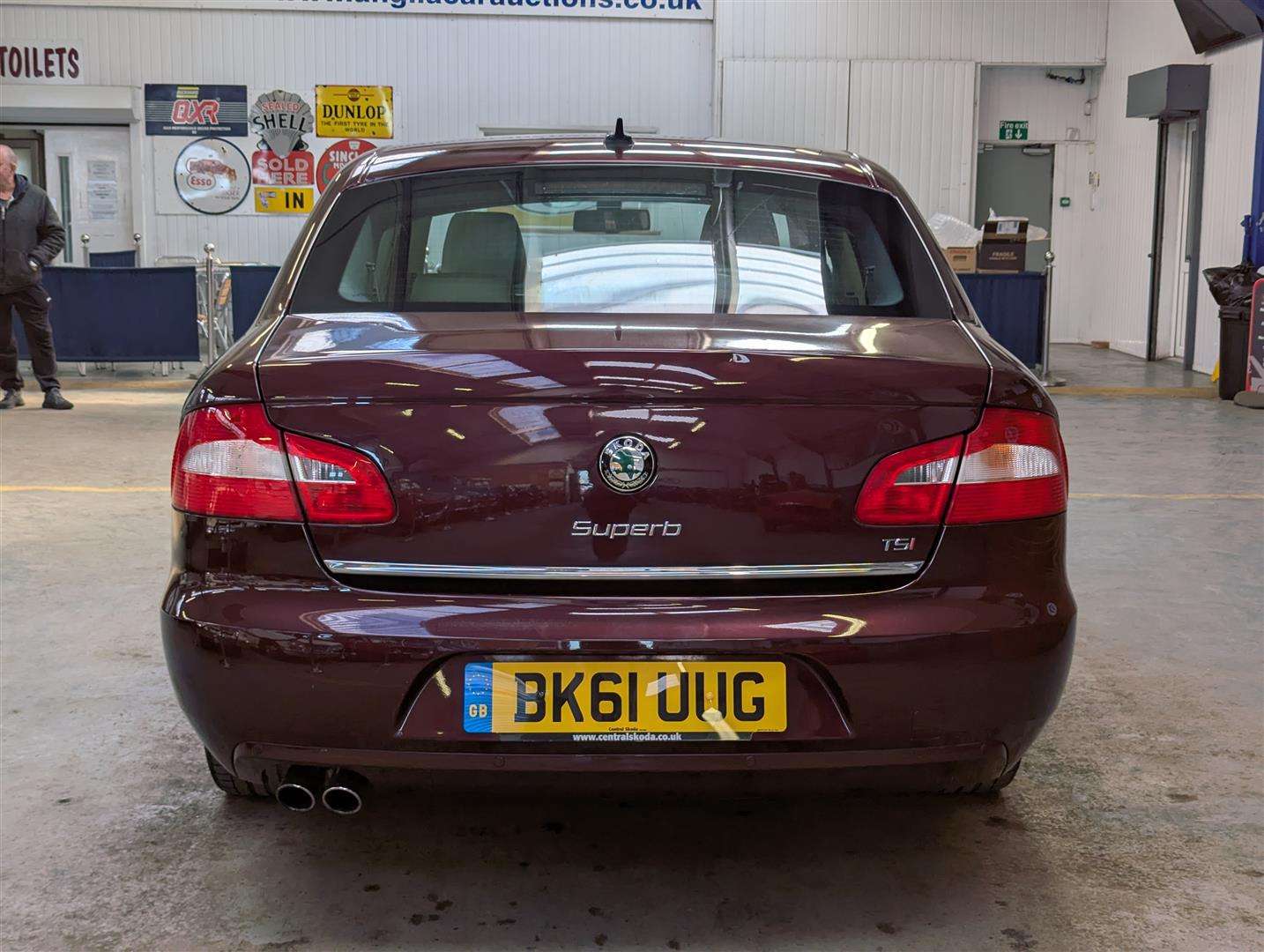 <p>2011 SKODA SUPERB ELEGANCE TSI AUTO</p>