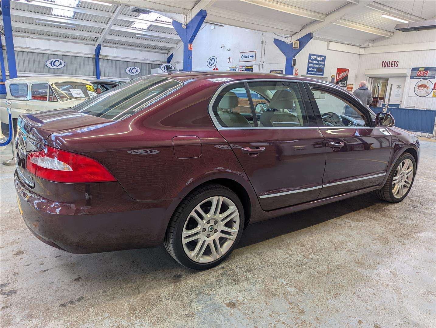 <p>2011 SKODA SUPERB ELEGANCE TSI AUTO</p>