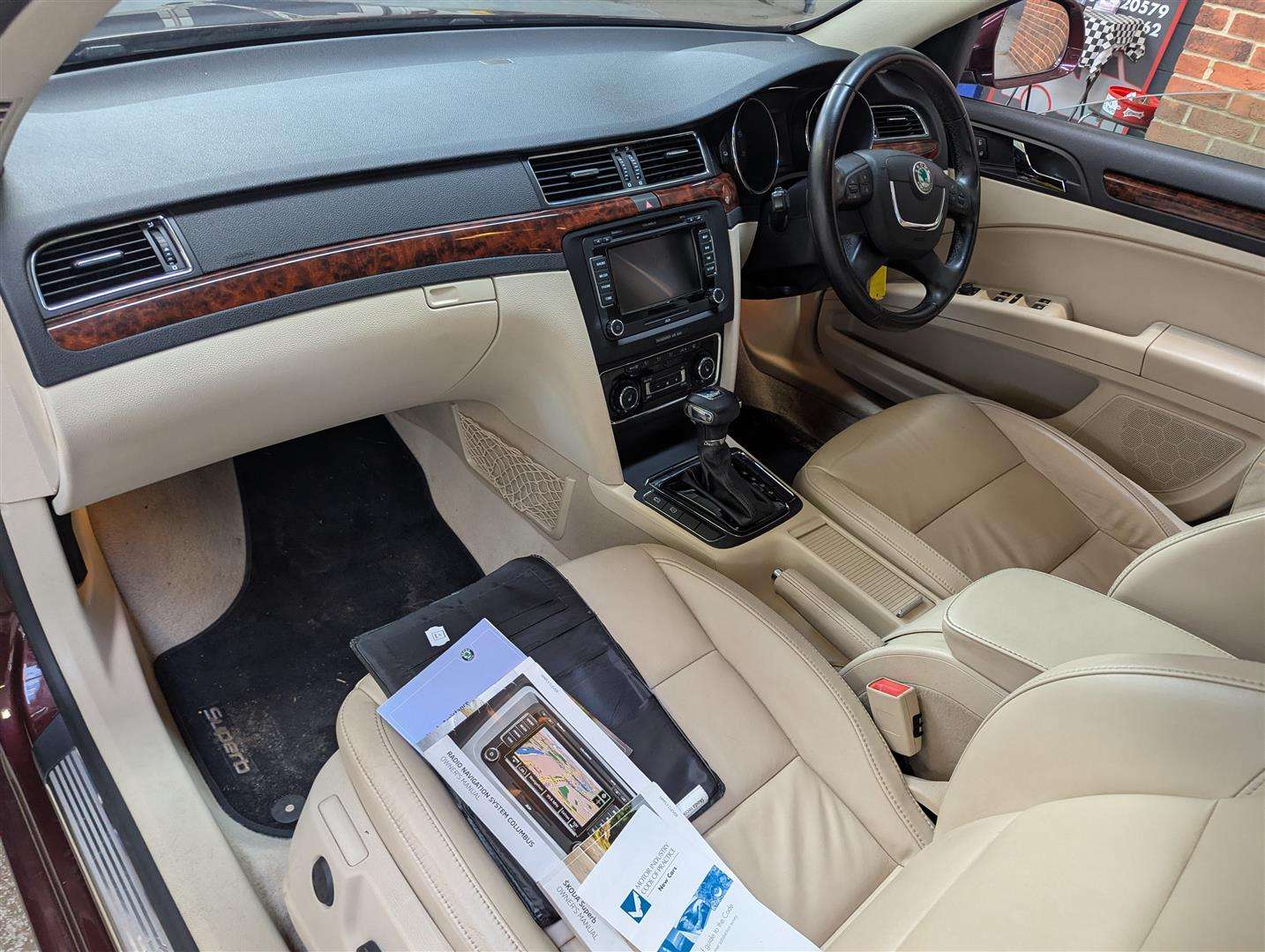 <p>2011 SKODA SUPERB ELEGANCE TSI AUTO</p>